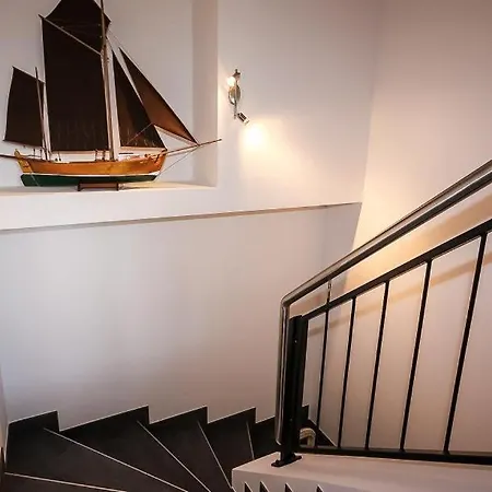 Helene Tatil Evi Born